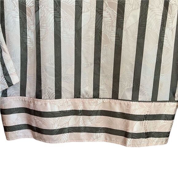 Maggie London 100% silk striped tunic - Picture 10 of 11